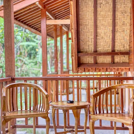 Puri Yalus Bungalow Toyapakeh Room photo