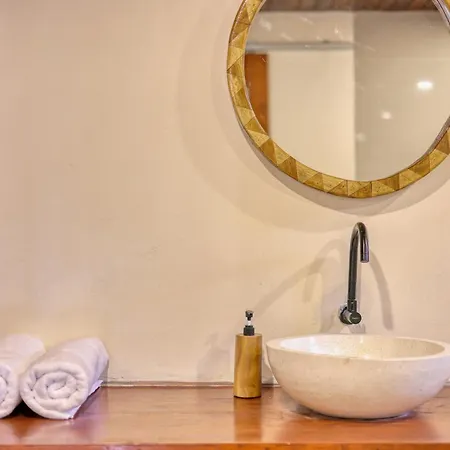 Puri Yalus Bungalow Toyapakeh Room photo
