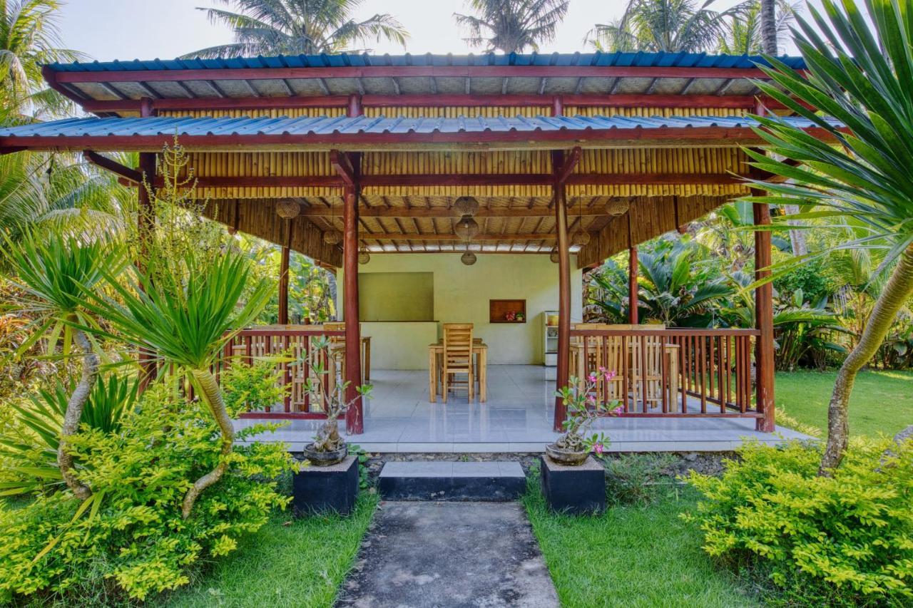 Puri Yalus Toyapakeh